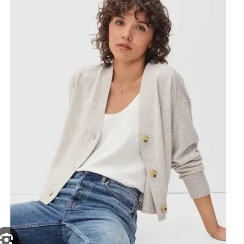 Everlane cropped cashmere cardigan canvas small